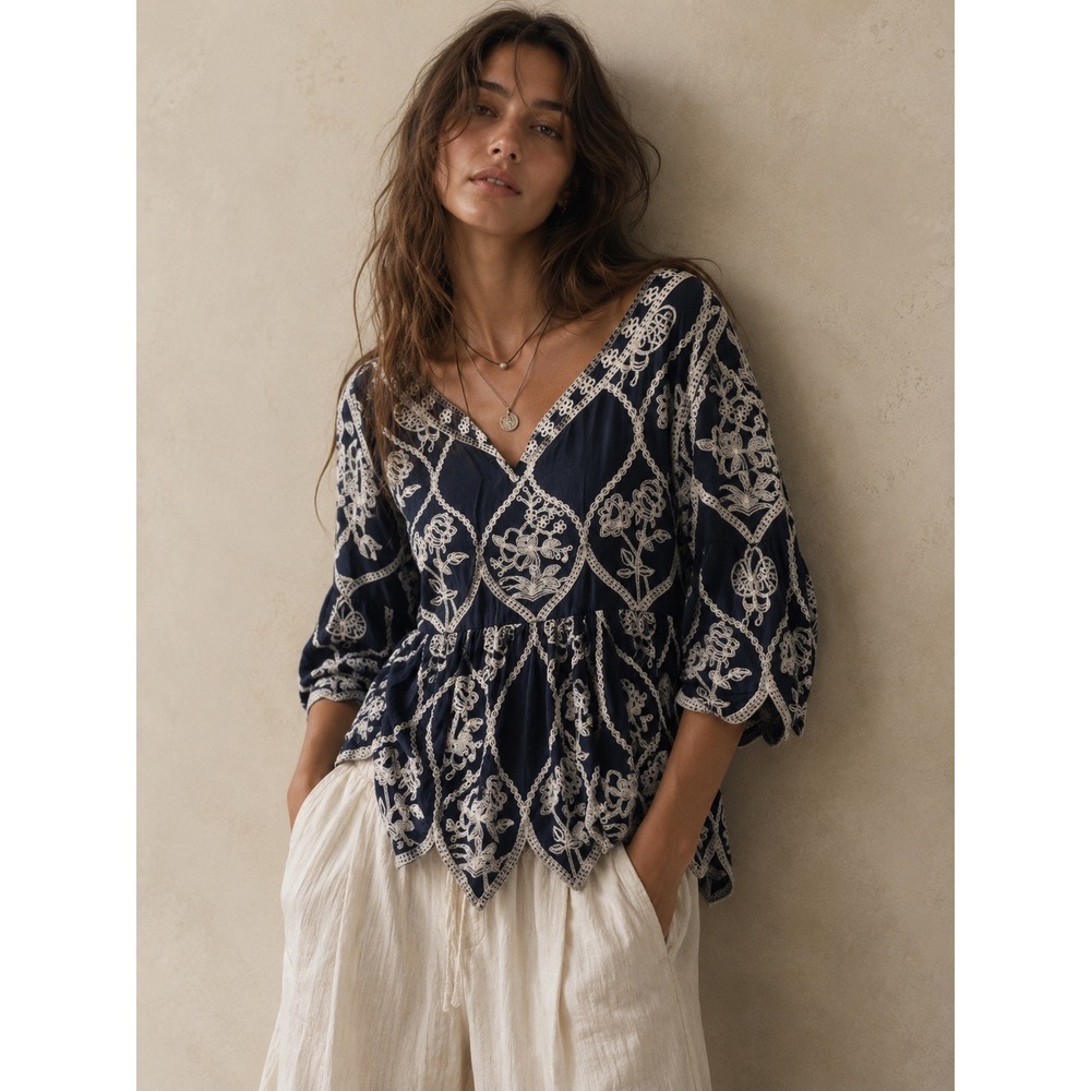 Kindred Navy Blue White Embroidered Floral Butterfly Peplum Boho Blouse Large